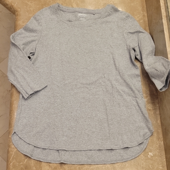 Kirkland Signature Tops - Kirkland Signature Heather Gray Women's 3/4 Sleeve Tee, M